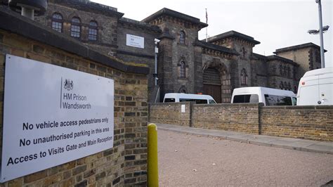 Woman arrested over Wandsworth Prison ‘inmate and officer sex .